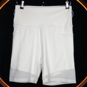 Sparkling white bicycle shorts